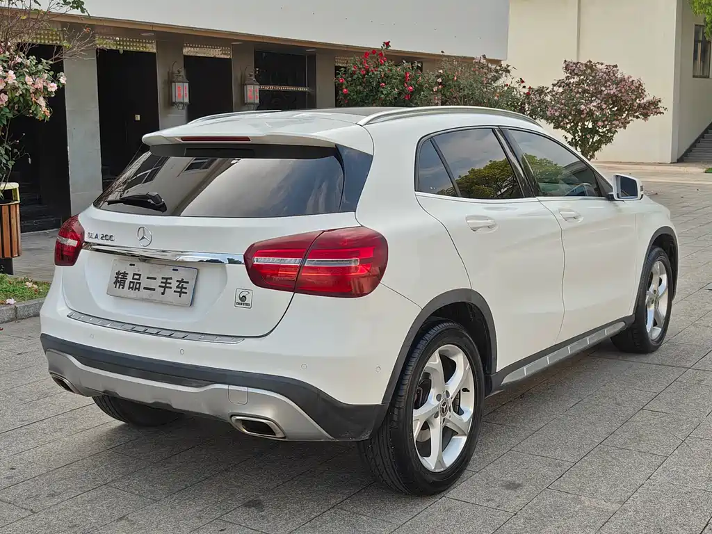 Mercedes-Benz GLA 2018 GLA 200 Dynamic купить на сайте DeffCars