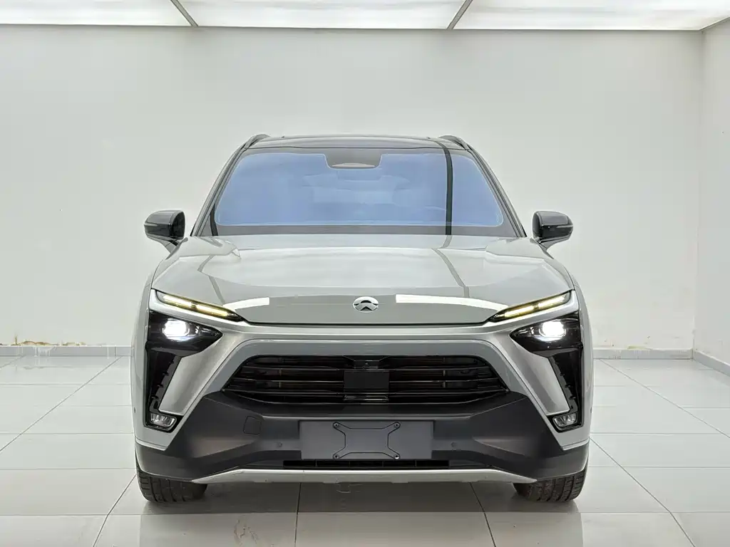 NiO ES8 2020 580km Six Seater Edition купить на сайте DeffCars