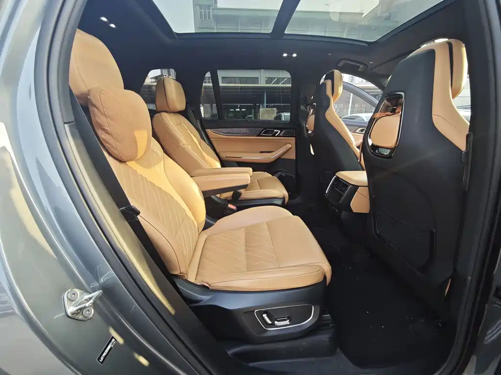 Lynk & Co 09 2021 2.0T Halo six-seater купить на сайте DeffCars