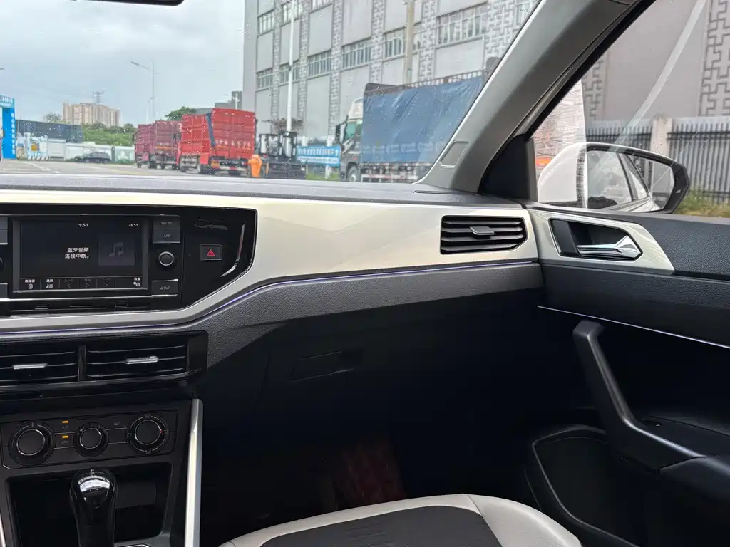 Polo 2019 Plus 1.5L Automatic Colorful Technology Edition купить на сайте DeffCars