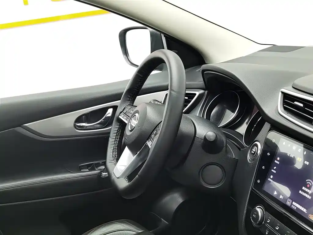 Qashqai 2021 2.0L CVT Deluxe Edition купить на сайте DeffCars