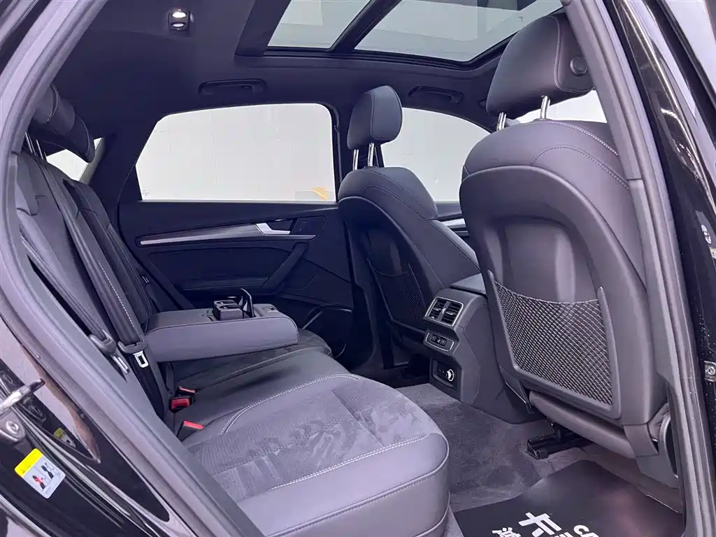 Audi Q5L Sportback 2022 40 TFSI luxury model купить на сайте DeffCars