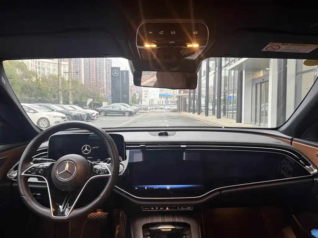 Mercedes-Benz E-Class New Energy 2024 E 350 e L plug-in hybrid sedan купить на сайте DeffCars