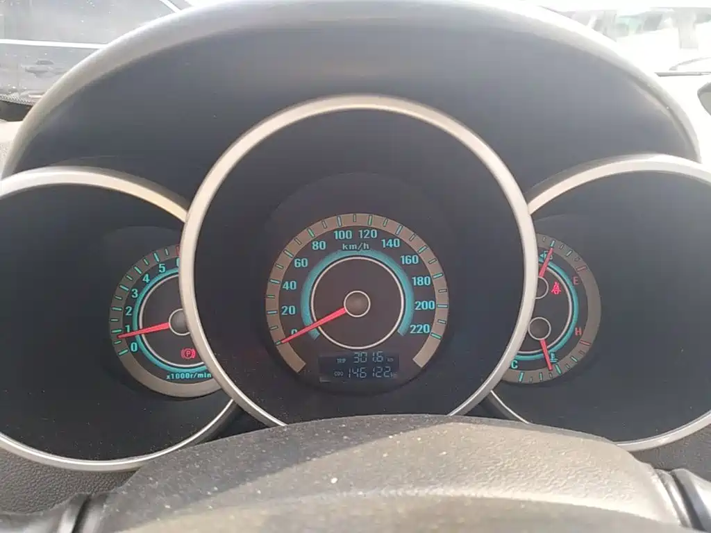 Eado 2014 1.6L manual luxury model купить на сайте DeffCars