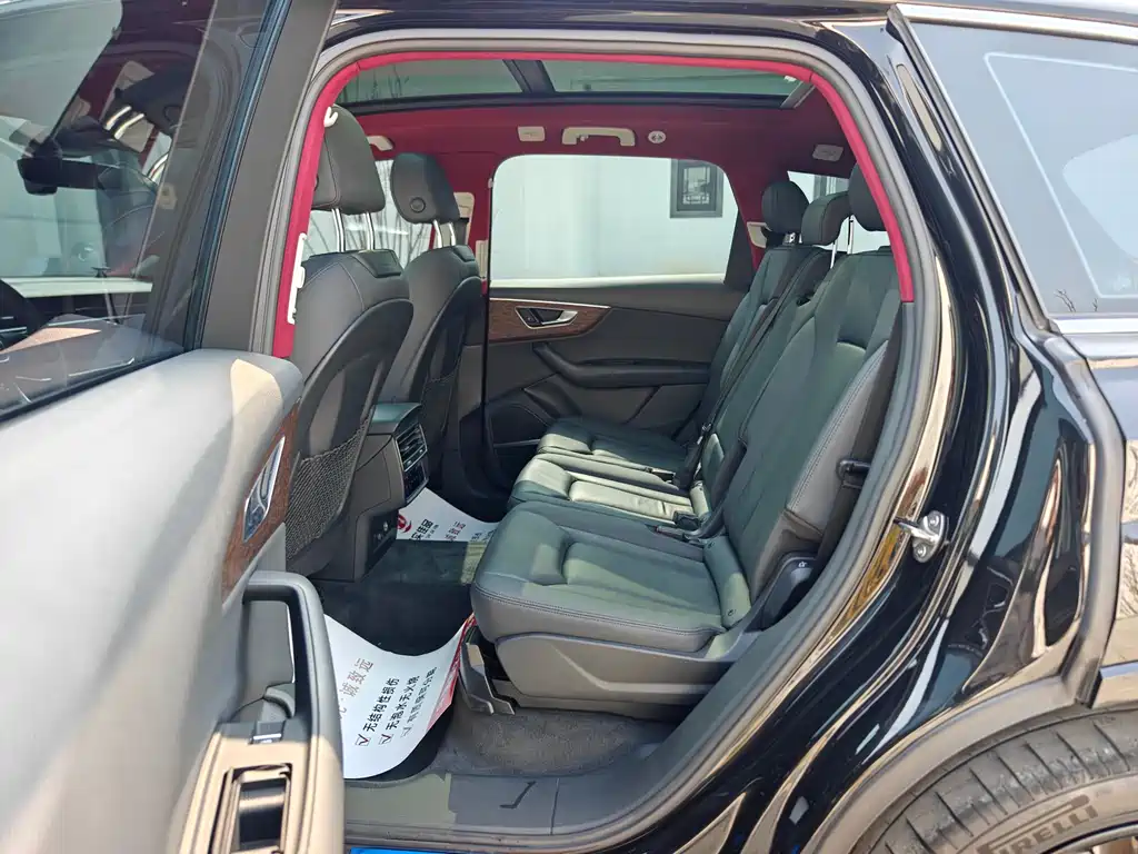 Audi Q7 2022 55 TFSI quattro S line sports купить на сайте DeffCars