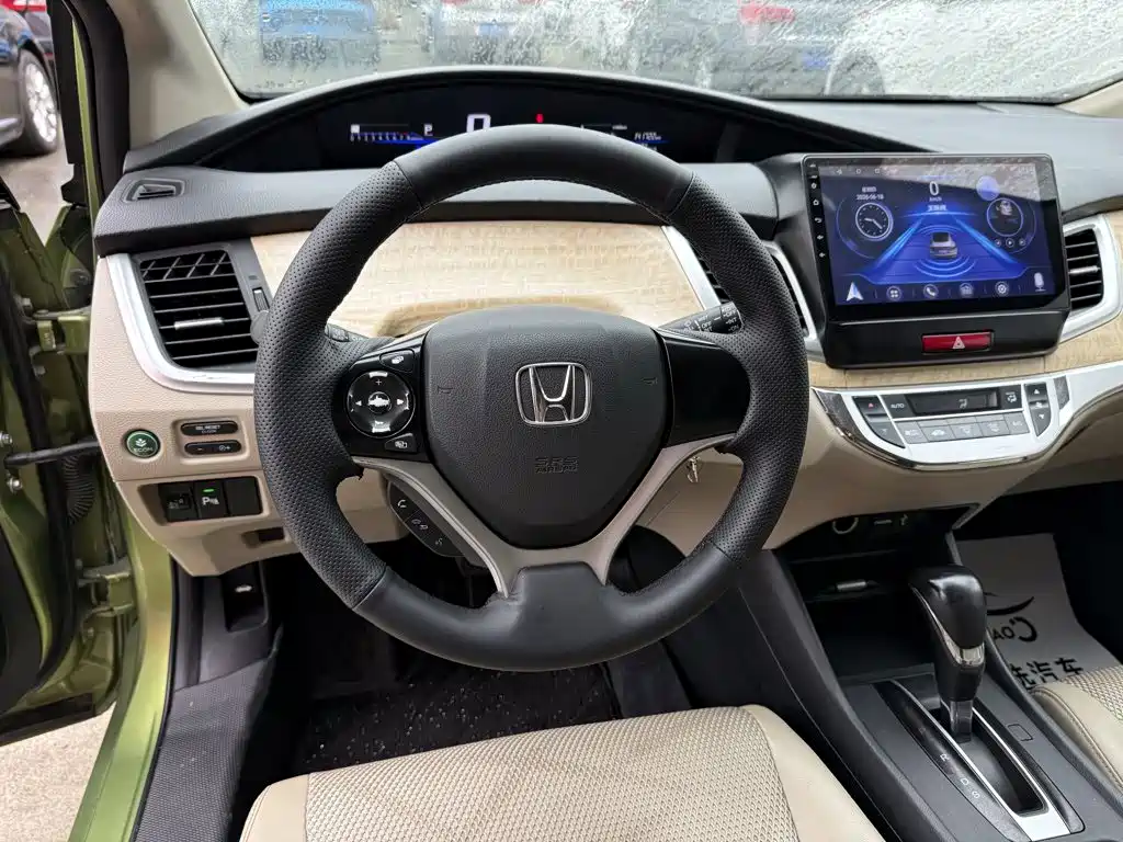 Jade 2013 1.8L automatic comfort version 5 seats купить на сайте DeffCars