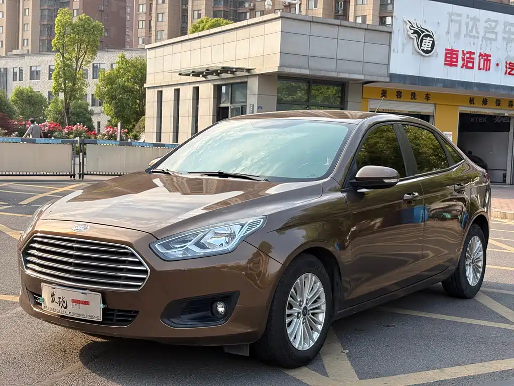 Escort 2015 1.5L Automatic Comfort Edition купить на сайте DeffCars