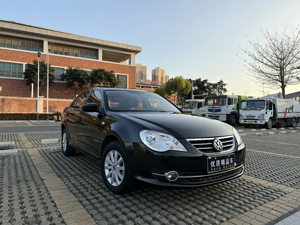 Bora 2012 1.6L automatic luxury model купить на сайте DeffCars