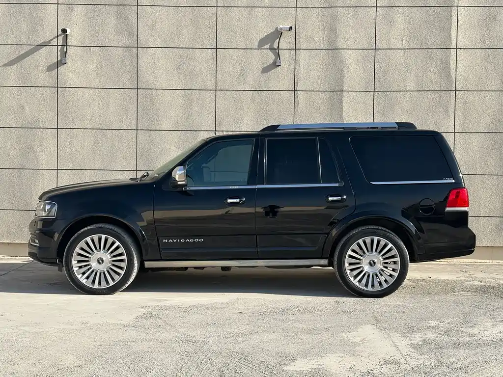 Navigator 2017 3.5T AWD купить на сайте DeffCars