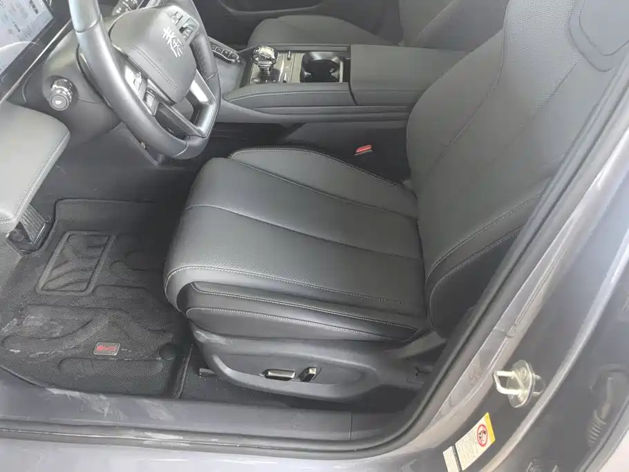 Qin L 2025 DM-i Smart Driving Edition 120KM Transcendent Type купить на сайте DeffCars