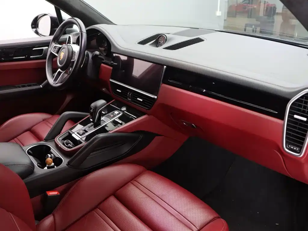 Cayenne 2019 3.0T купить на сайте DeffCars