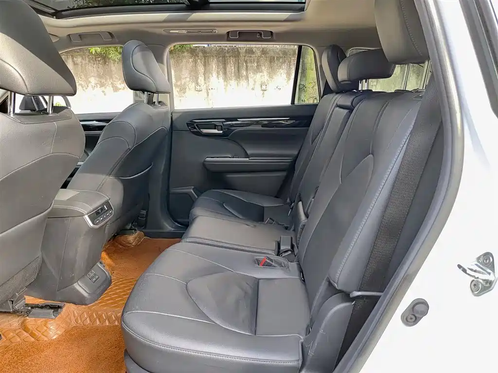 Highlander 2022 dual engine 2.5L four-wheel drive premium version 7 seats купить на сайте DeffCars