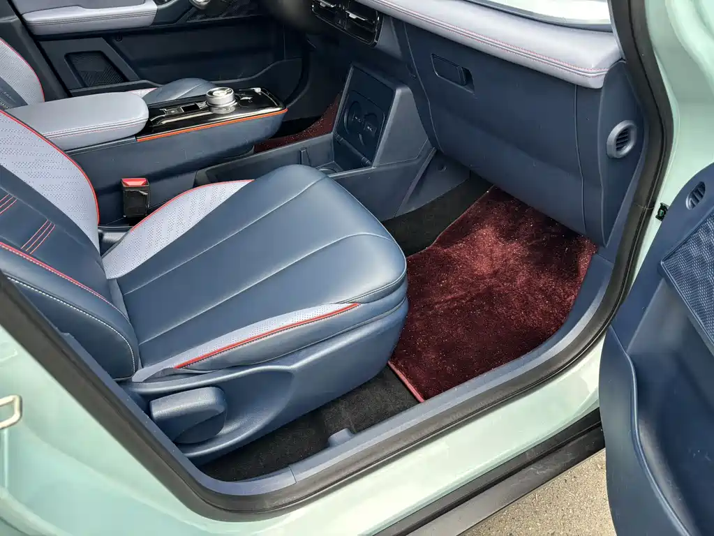 Geely Geometry E Firefly 2022 model 401KM Linglong Tiger 4 seats купить на сайте DeffCars