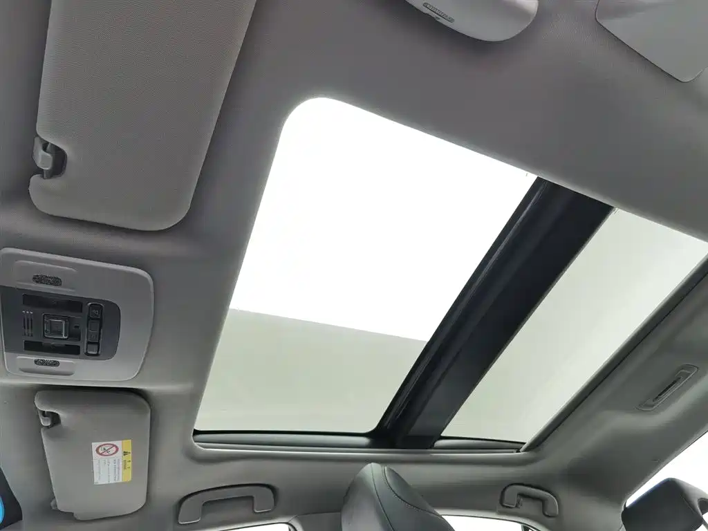 Camry 2021 2.5G Deluxe Edition купить на сайте DeffCars
