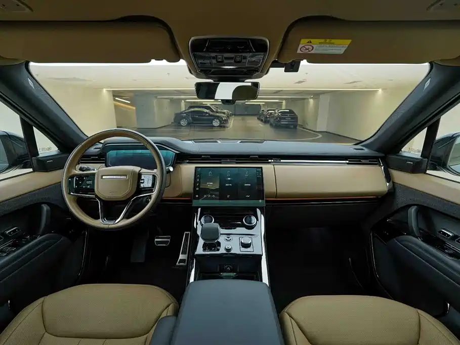 Range Rover Sport 2023 400PS Dynamic SE купить на сайте DeffCars