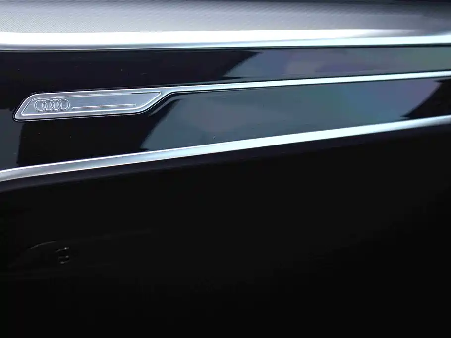 Audi A6L 2019 40 TFSI luxury and elegant model купить на сайте DeffCars