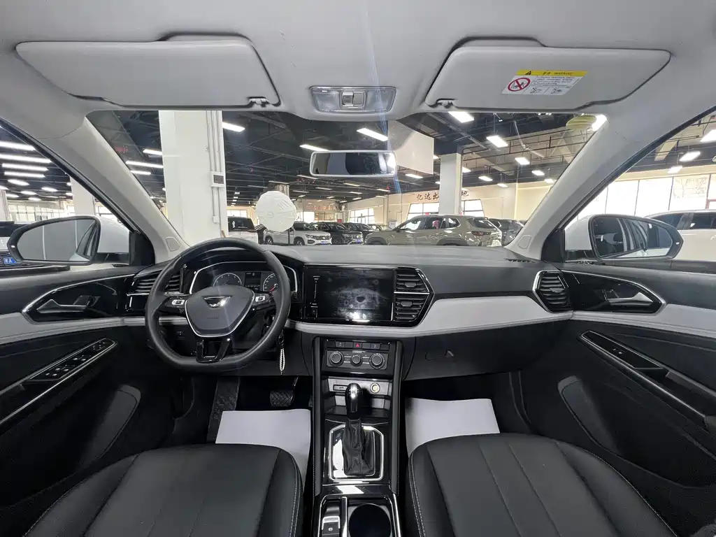 Jetta VS5 2023 280TSI automatic aggressive model купить на сайте DeffCars