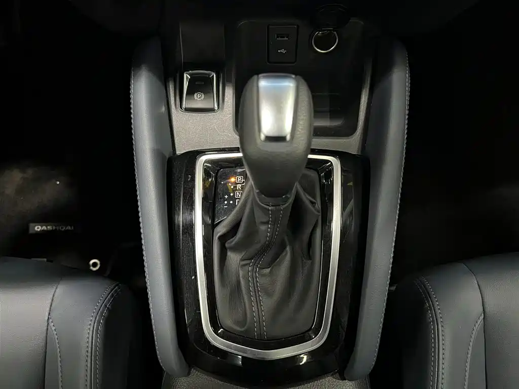 Qashqai 2025 Honor 2.0L CVT XV+ Leading Edition купить на сайте DeffCars