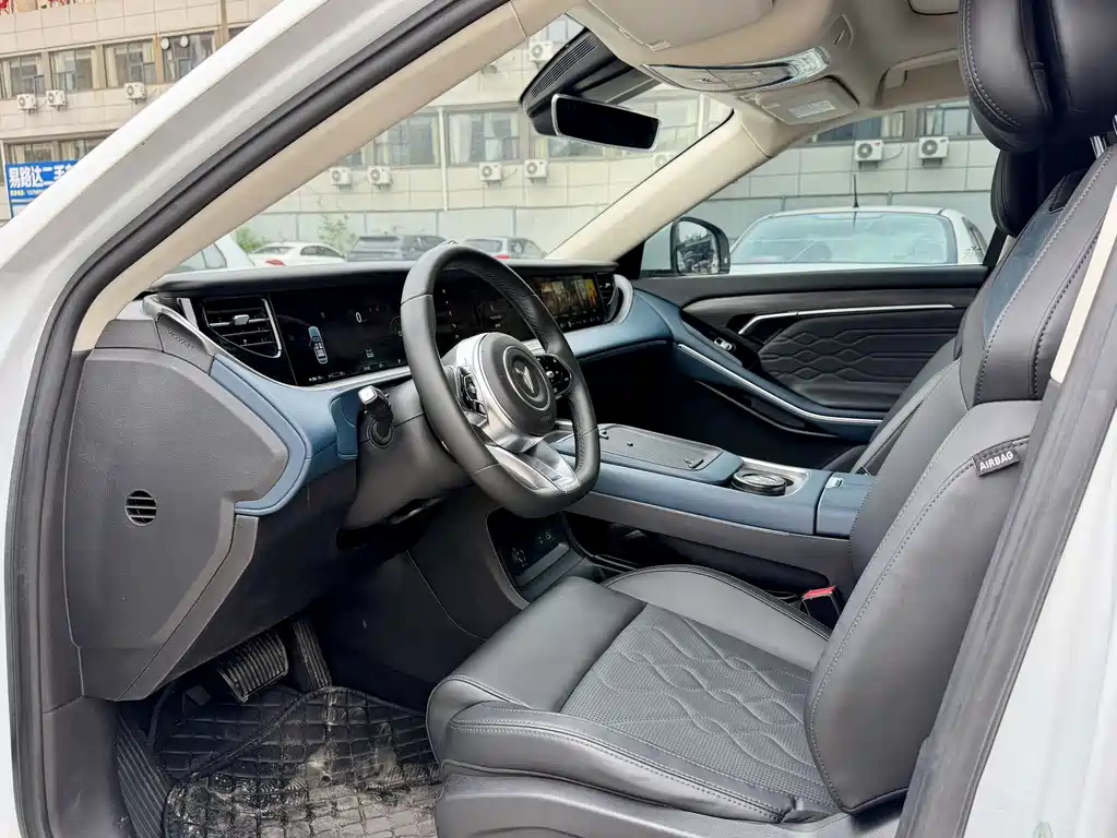 Lantu FREE 2024 ultra-long battery life smart driving version купить на сайте DeffCars