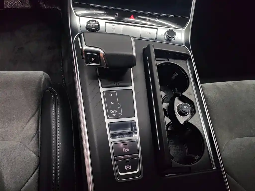 Audi A6L 2024 45 TFSI quattro premium dynamic model купить на сайте DeffCars