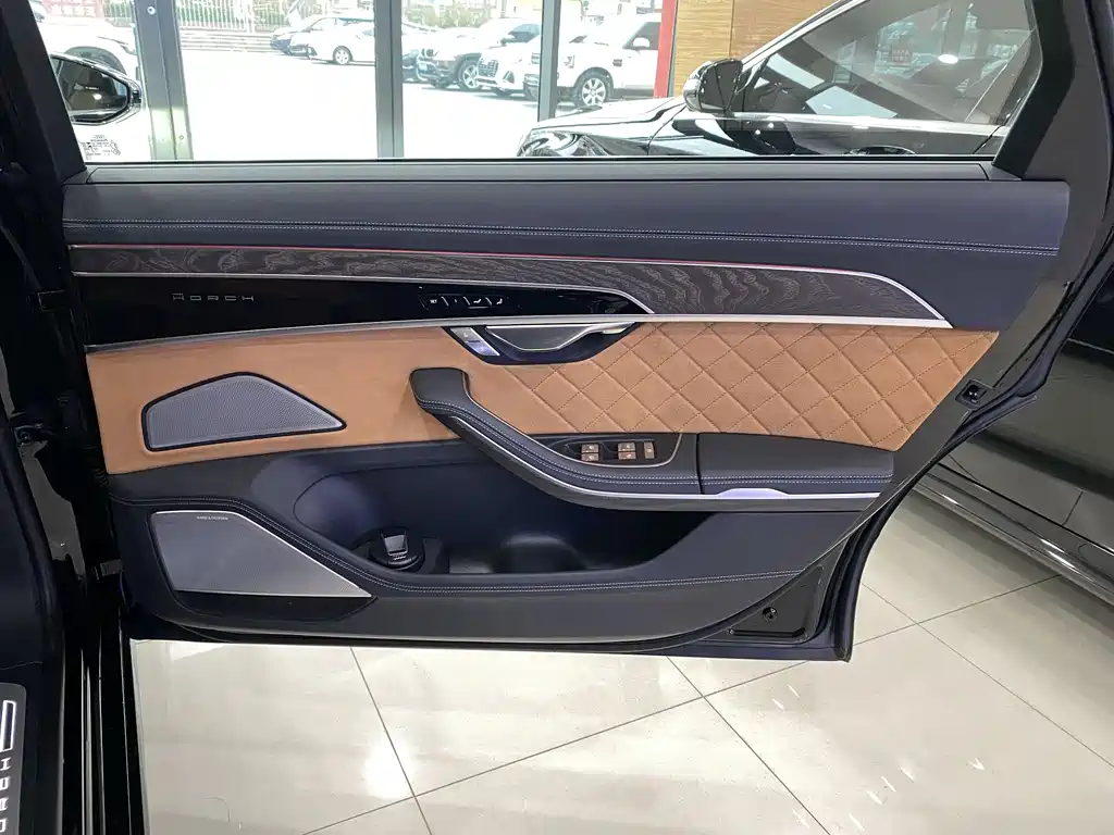 Audi A8 2022 A8L Horch Founder’s Edition Legend купить на сайте DeffCars