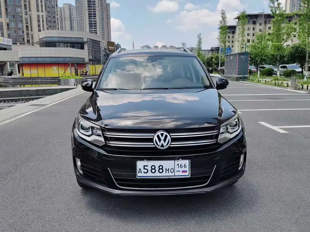 Tiguan 2015 1.8TSI automatic two-wheel drive luxury model купить на сайте DeffCars