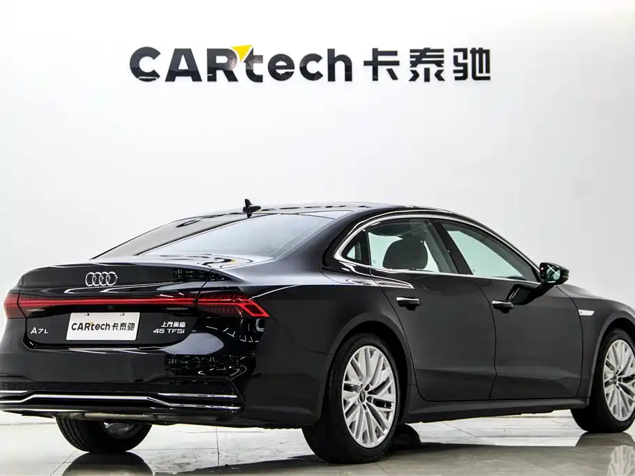 Audi A7L 2024 45TFSI S-line Dream Building Liquid Crystal Package купить на сайте DeffCars