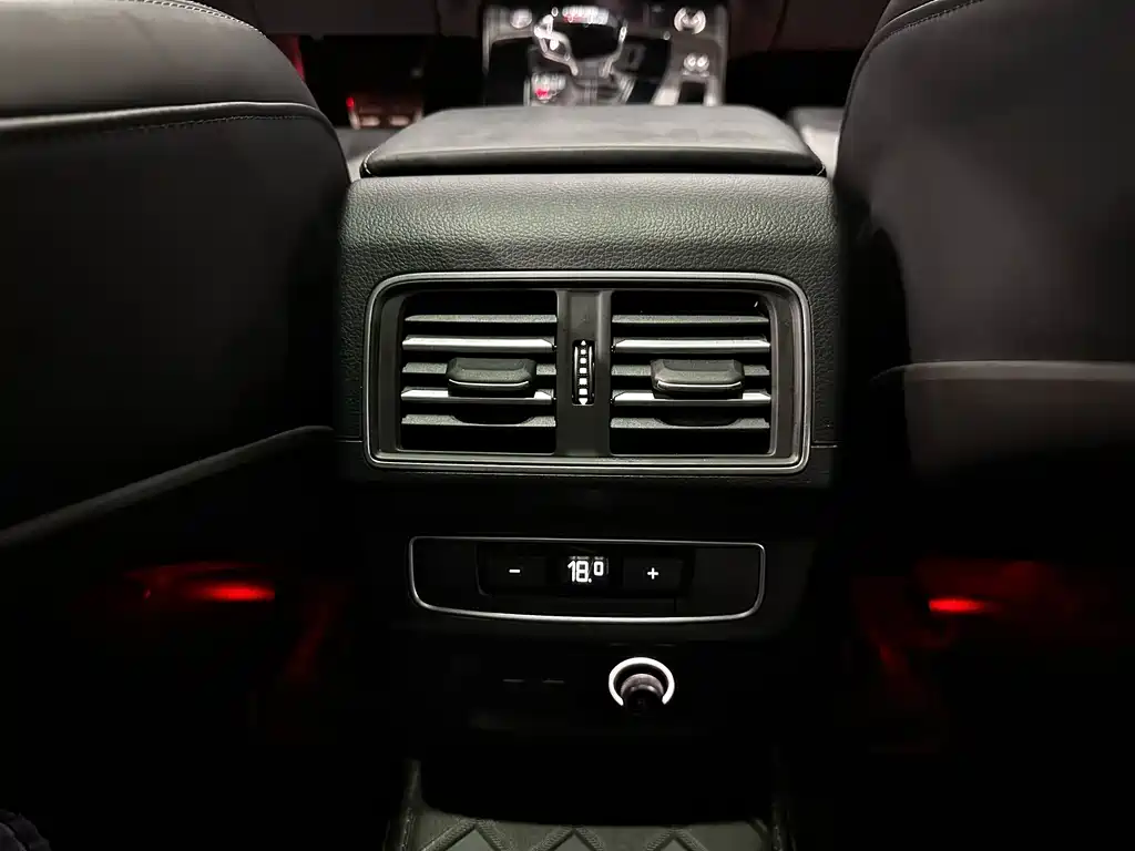 Audi Q5L 2024 45 TFSI Premium Dynamic Model купить на сайте DeffCars
