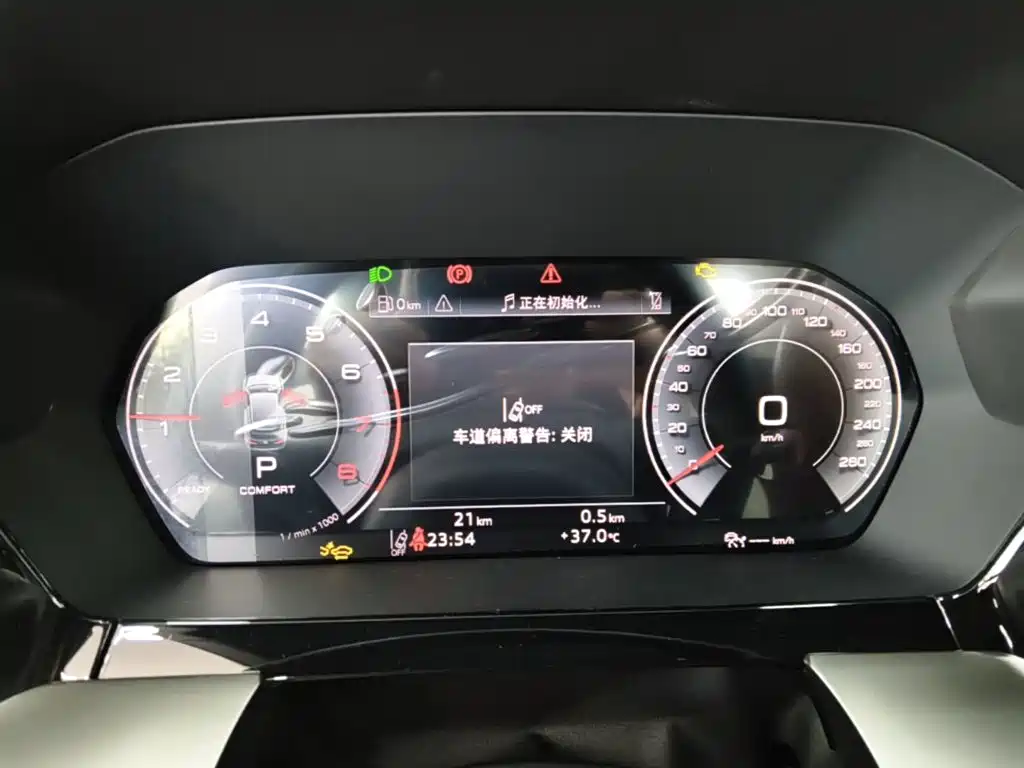 Audi A3 2026 Sportback 35TFSI Flying Spur Premium + Deluxe Choice Pack купить на сайте DeffCars