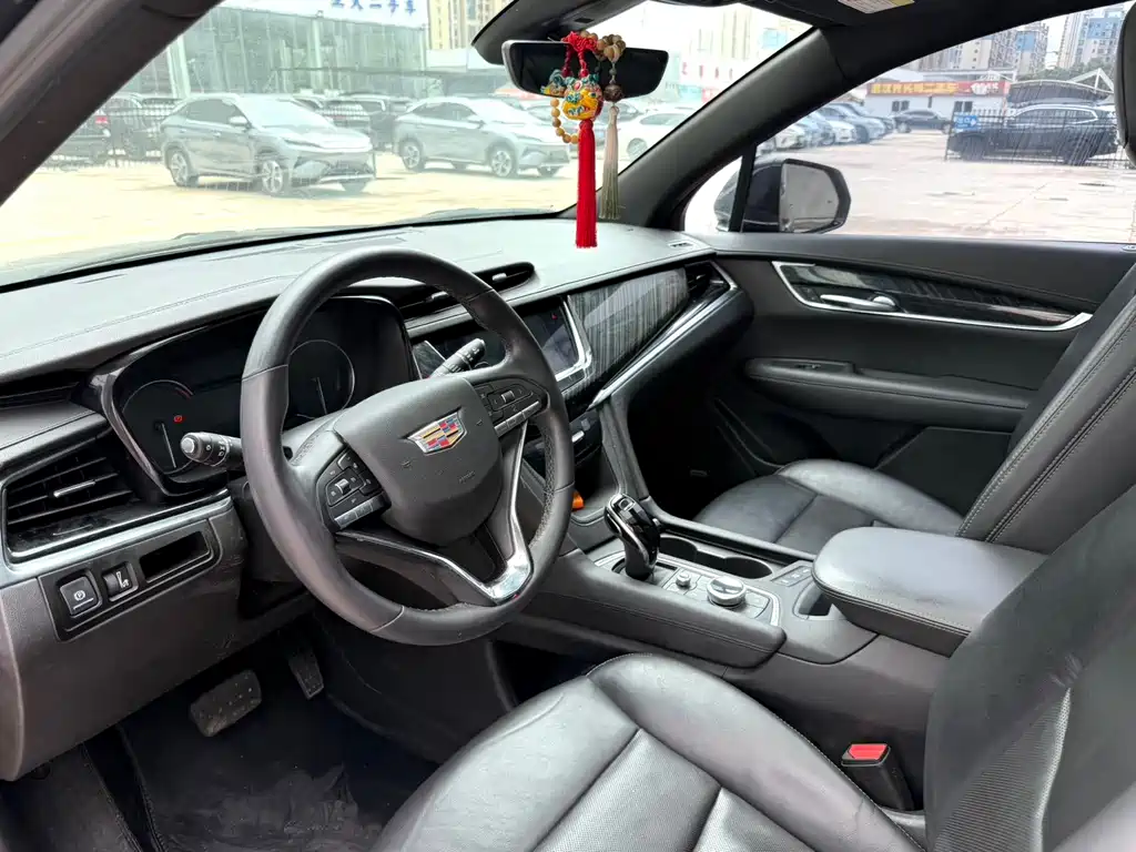 Cadillac XT6 2022 2.0T seven-seat four-wheel drive luxury model купить на сайте DeffCars
