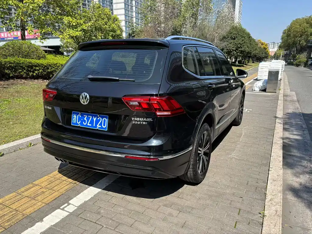 Tiguan L 2019 330TSI automatic two-wheel drive panoramic comfort version National VI купить на сайте DeffCars