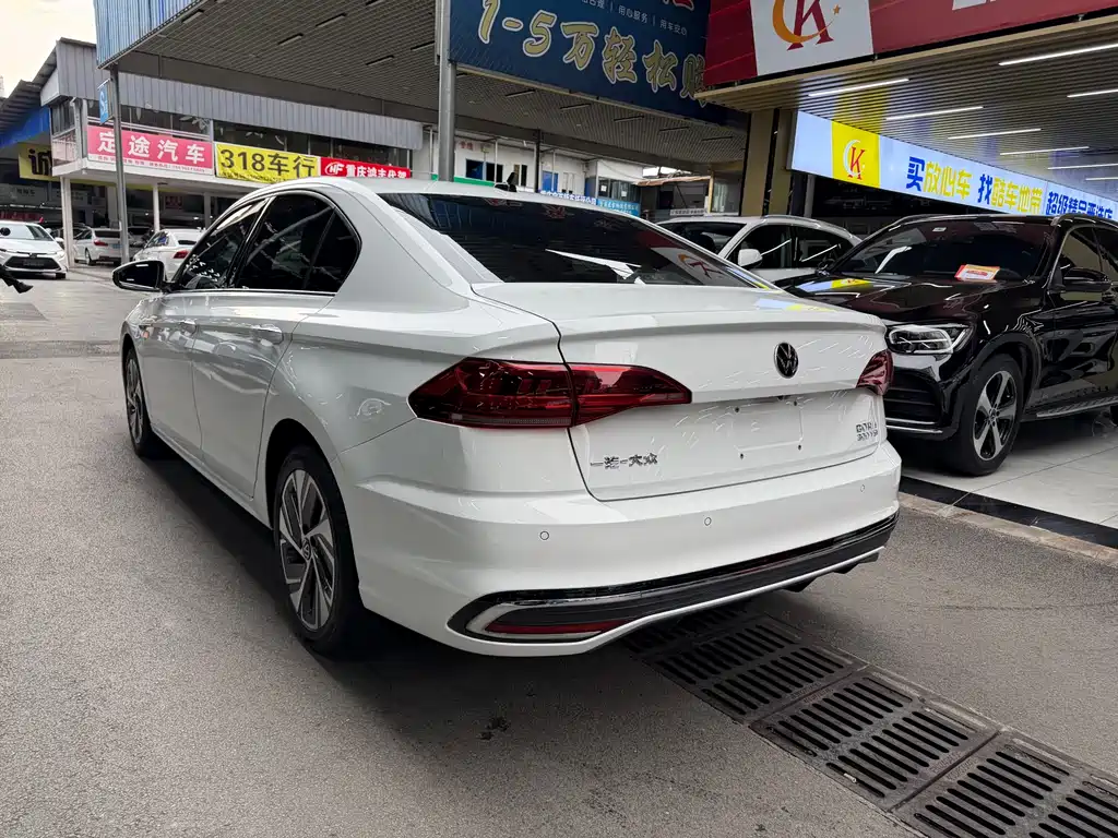 Bora 2023 300TSI DSG Premium Edition купить на сайте DeffCars