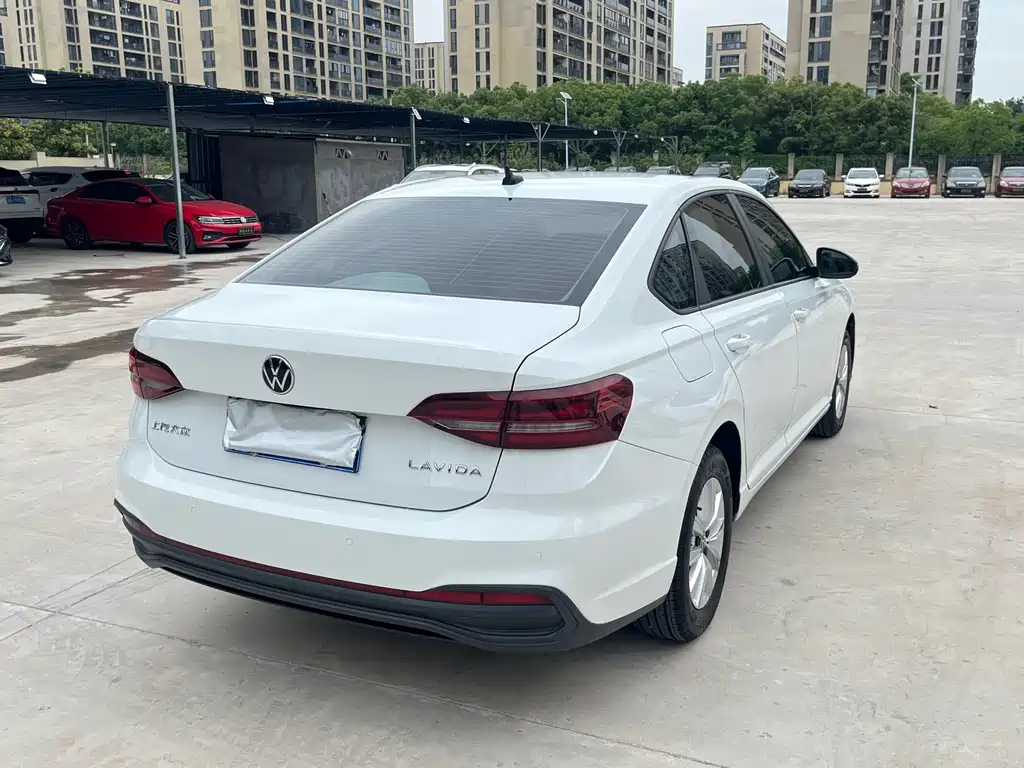 Lavida 2023 1.5L automatic full version купить на сайте DeffCars