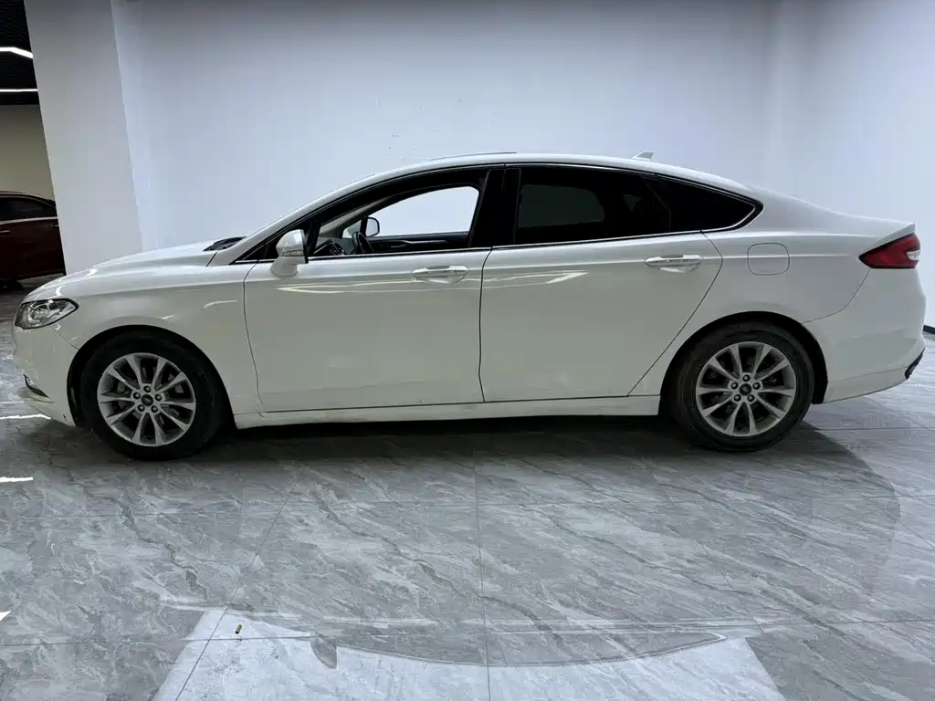 Mondeo 2017 EcoBoost 180 Luxury купить на сайте DeffCars