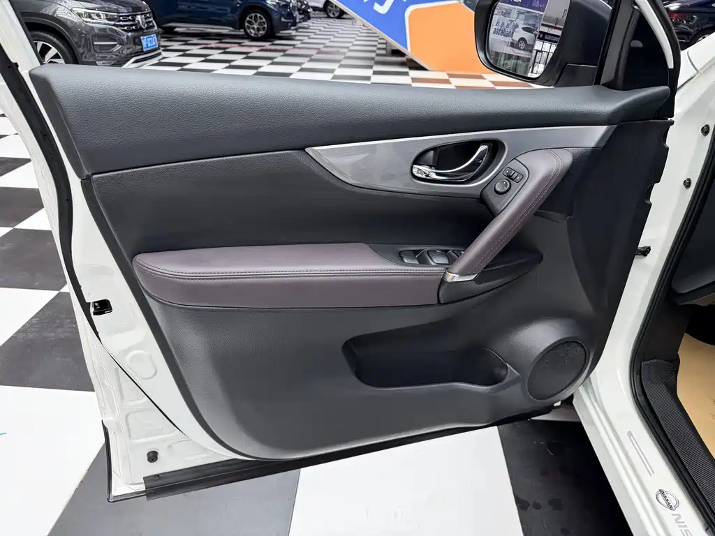 Qashqai 2022 2.0L CVT XV Prem Deluxe Edition купить на сайте DeffCars