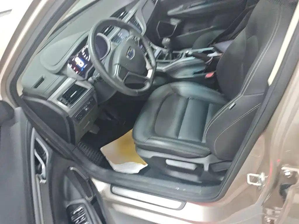 Emgrand GL 2018 1.4T manual elite smart connected model купить на сайте DeffCars