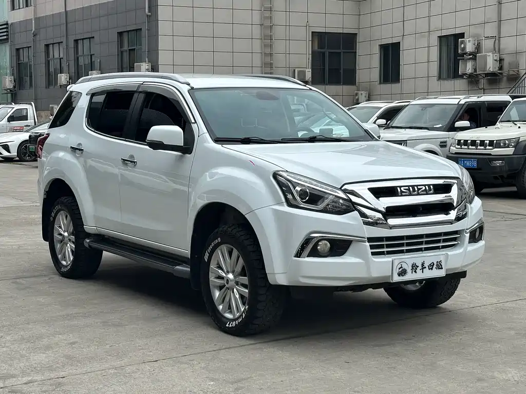 mu-X Shepherd 2020 1.9T diesel automatic four-wheel drive Jinyue version 5 seats National VI купить на сайте DeffCars