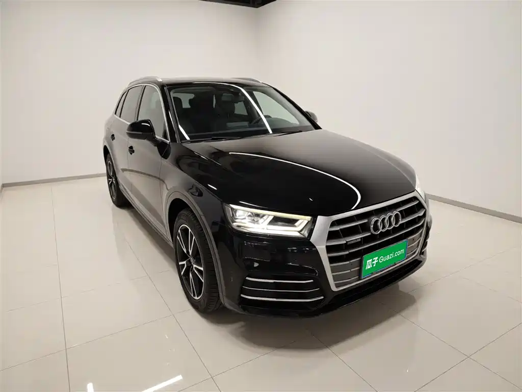 Audi Q5L 2018 40 TFSI enjoys fashionable style, National VI купить на сайте DeffCars