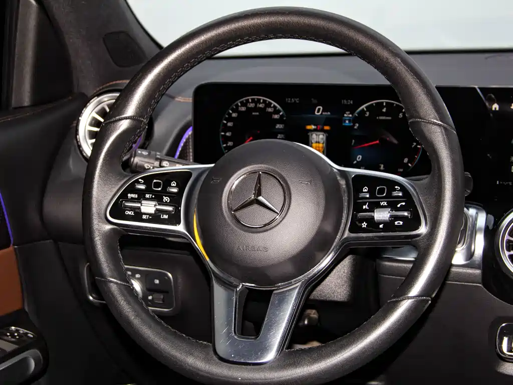 Mercedes-Benz GLB 2023 GLB 220 Fashion Model купить на сайте DeffCars