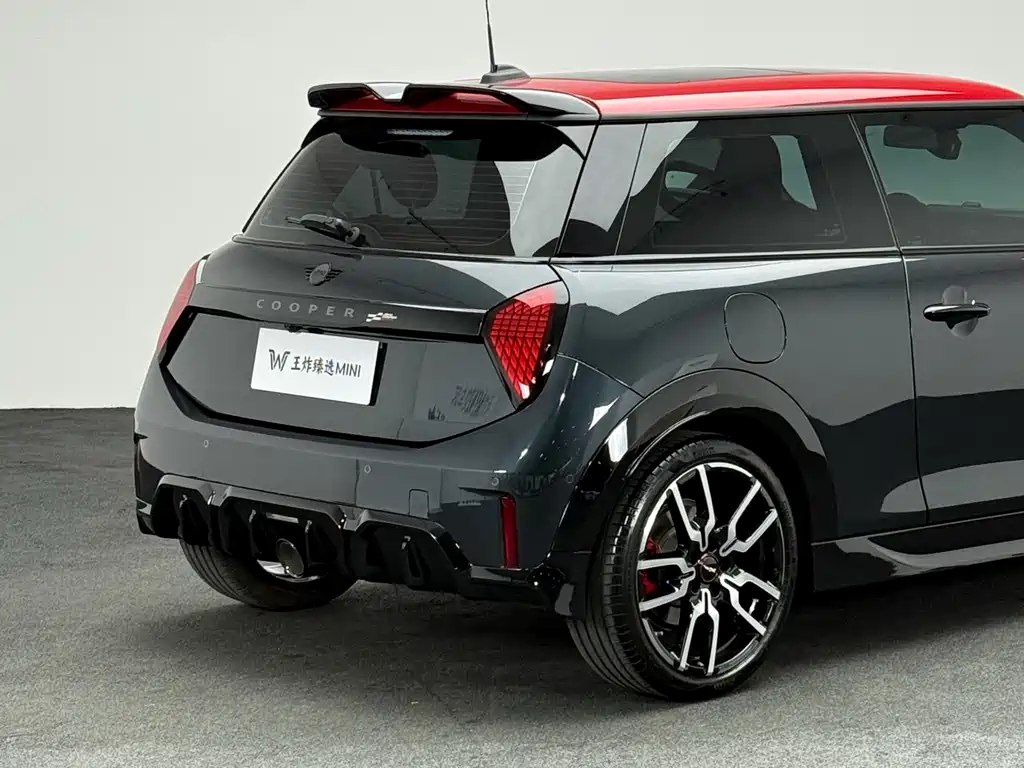 MINI JCW 2025 JOHN COOPER WORKS купить на сайте DeffCars