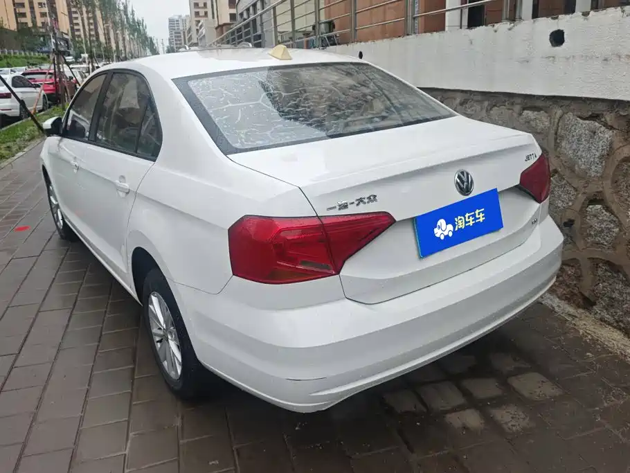 Jetta 2017 1.5L manual fashion model купить на сайте DeffCars