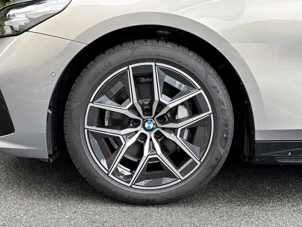 BMW 5 Series Imported 2024 525i M Sports Package купить на сайте DeffCars