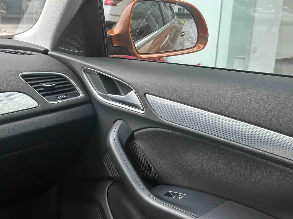 Audi Q3 2015 35 TFSI comfort type купить на сайте DeffCars