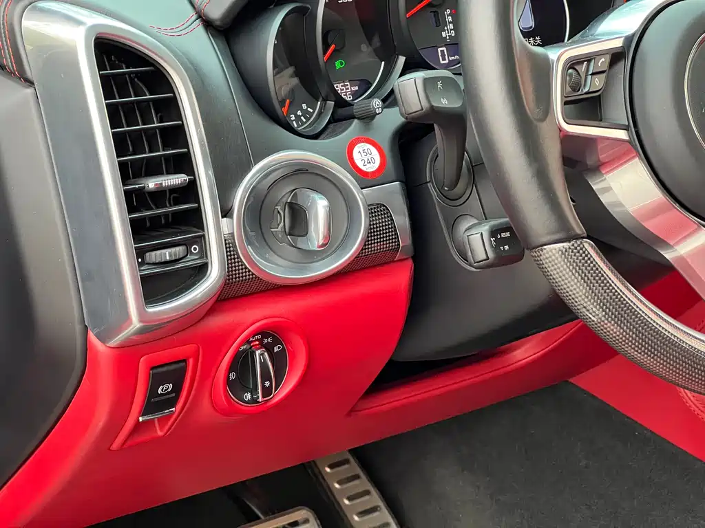 Cayenne 2015 Cayenne Turbo 4.8T купить на сайте DeffCars