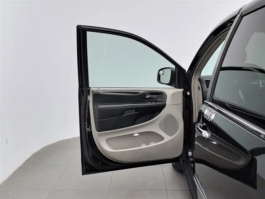 Dajielong imported 2014 3.6L comfort version купить на сайте DeffCars