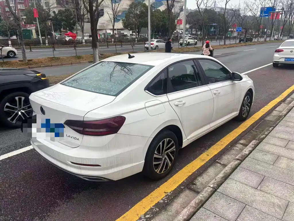 Lavida 2022 1.5L automatic fashion version купить на сайте DeffCars