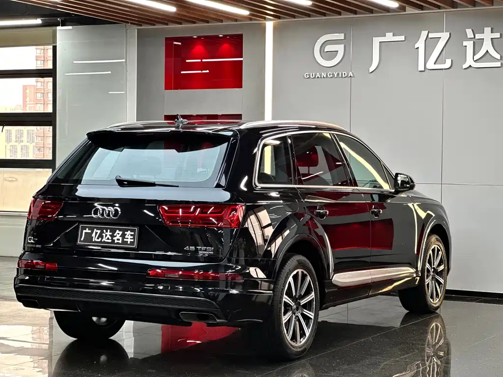 Audi Q7 2016 40 TFSI S line sports model купить на сайте DeffCars