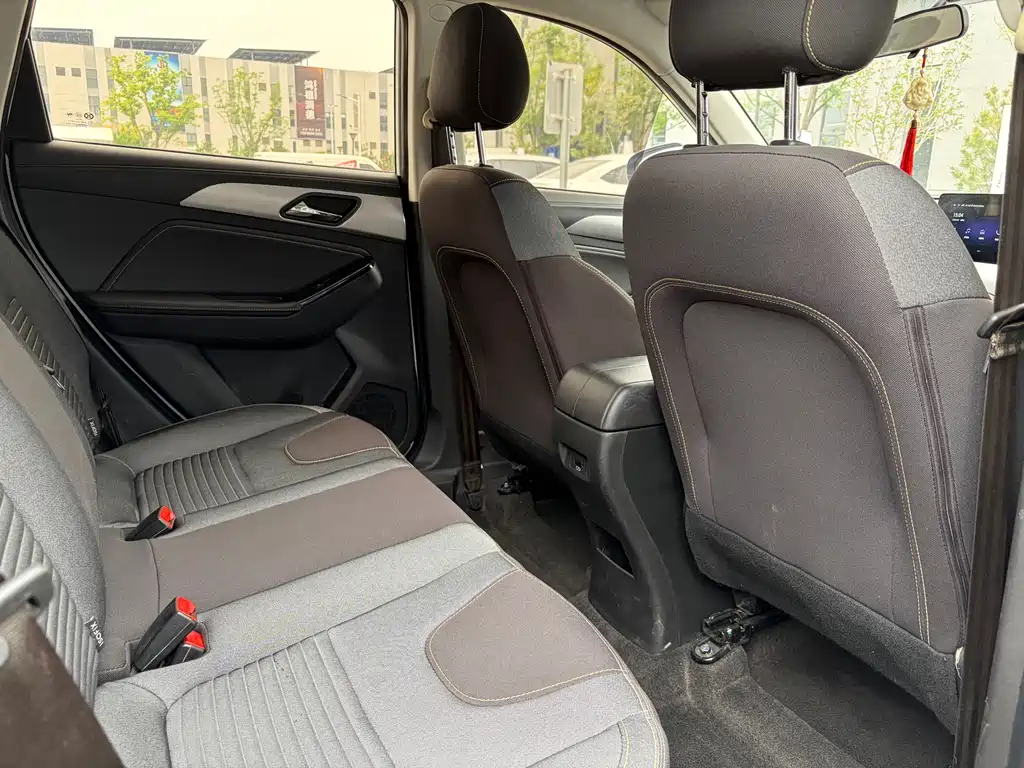 Beijing X3 2019 1.5T Manual Honor Edition купить на сайте DeffCars