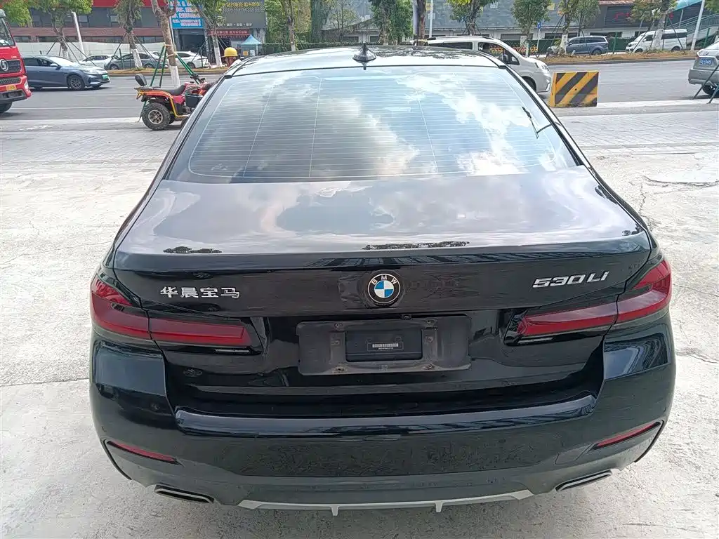 BMW 5 Series 2021 facelift 530Li leading M sports package купить на сайте DeffCars