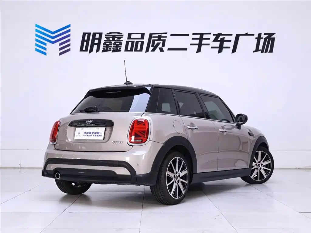 MINI 2023 1.5T COOPER Artist Five-Door Edition купить на сайте DeffCars
